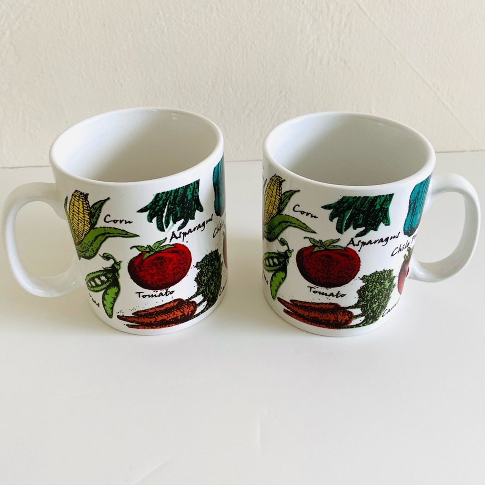 Vintage 70s / 80s Jumbo Soup Mug Chili Oversized Vegetables Ceramic Set of 2 - Picture 5 of 14